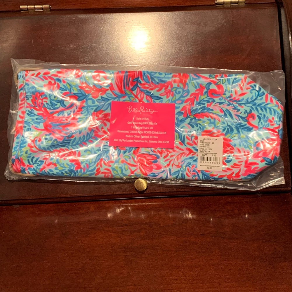 NWT Wine Bag in flim flam ❤️
